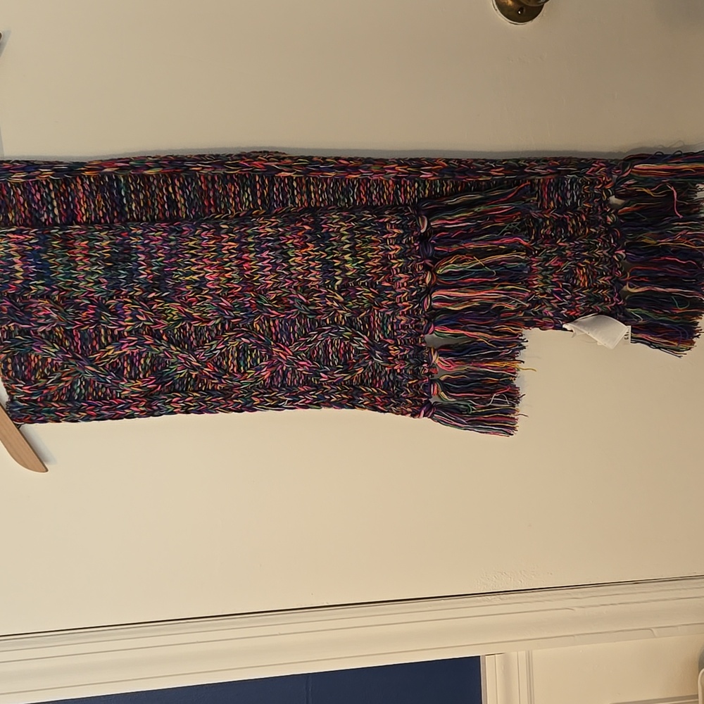 Colorful gap chunky net scarf